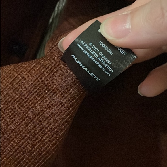 Alphalete vault bra - Picture 3 of 3